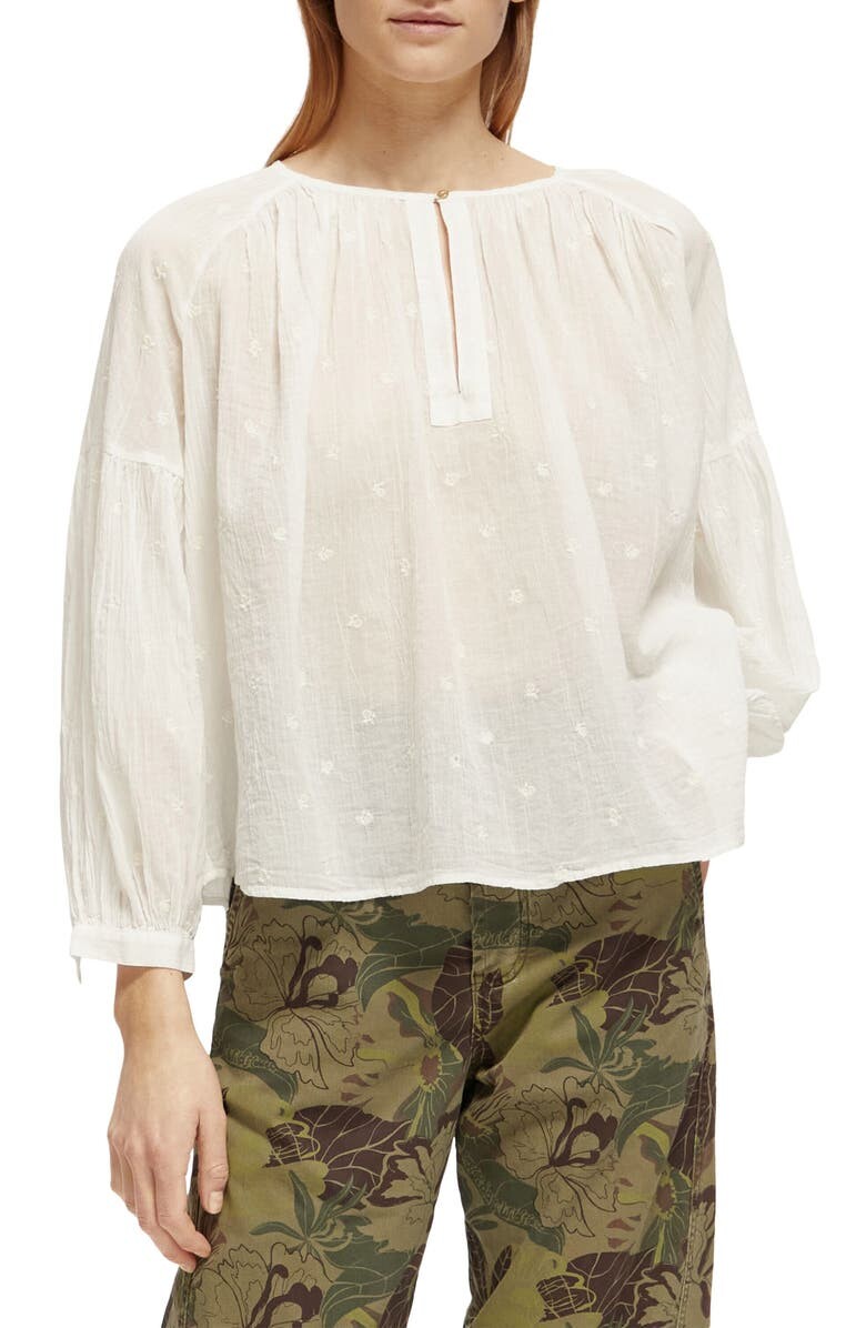 Блуза Easy Volume из органического хлопка в крестьянском стиле SCOTCH & SODA, белый
Блуза Easy Volume из органического хлопка в крестьянском стиле SCOTCH & SODA, белый