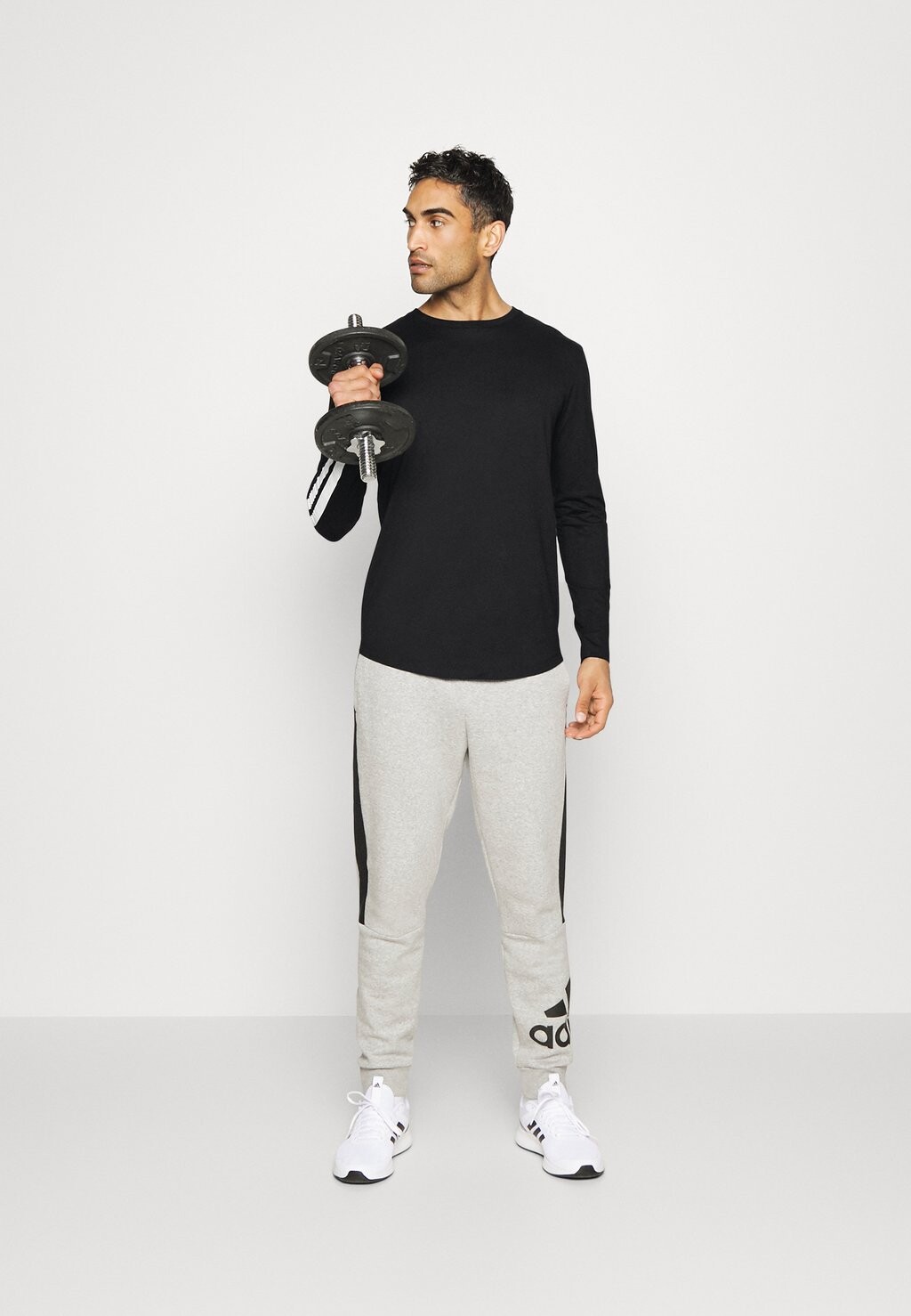 футболка с длинным рукавом JCOZDOUBLE STRIPE TEES 2 PACK Jack & Jones, белый/черный
футболка с длинным рукавом JCOZDOUBLE STRIPE TEES 2 PACK Jack & Jones, белый/черный