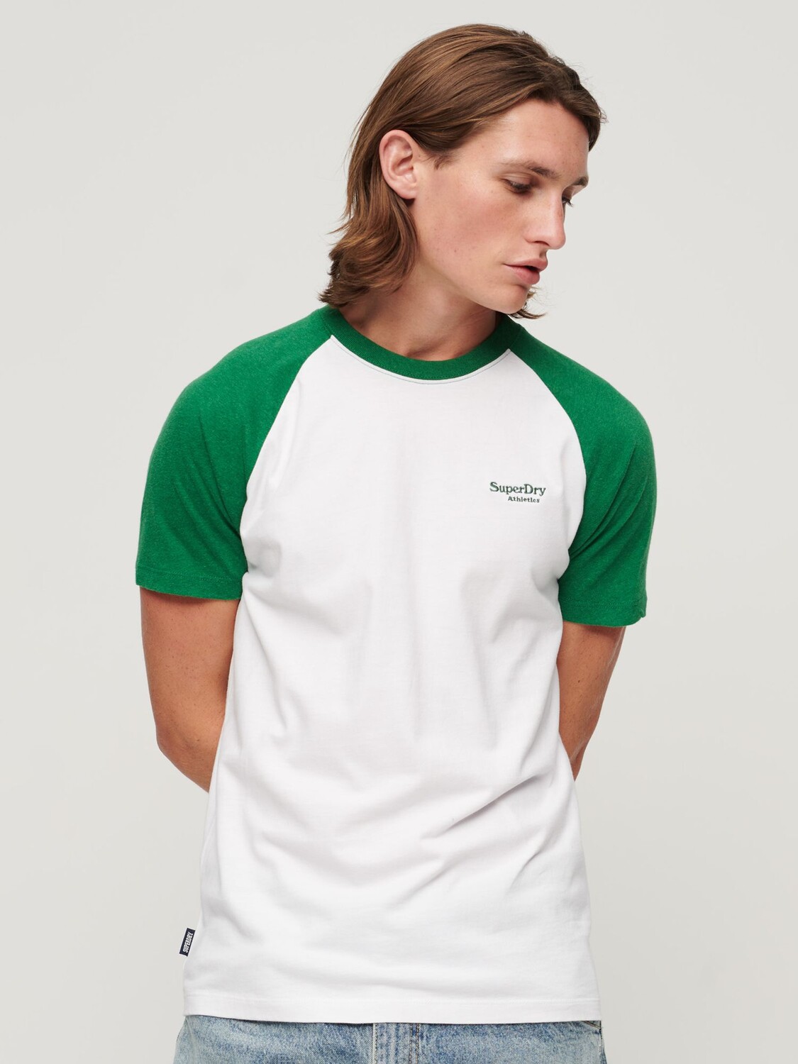 Бейсбольная футболка Essential с логотипом из органического хлопка Superdry, оптика/полевой зеленый
Бейсбольная футболка Essential с логотипом из органического хлопка Superdry, оптика/полевой зеленый
