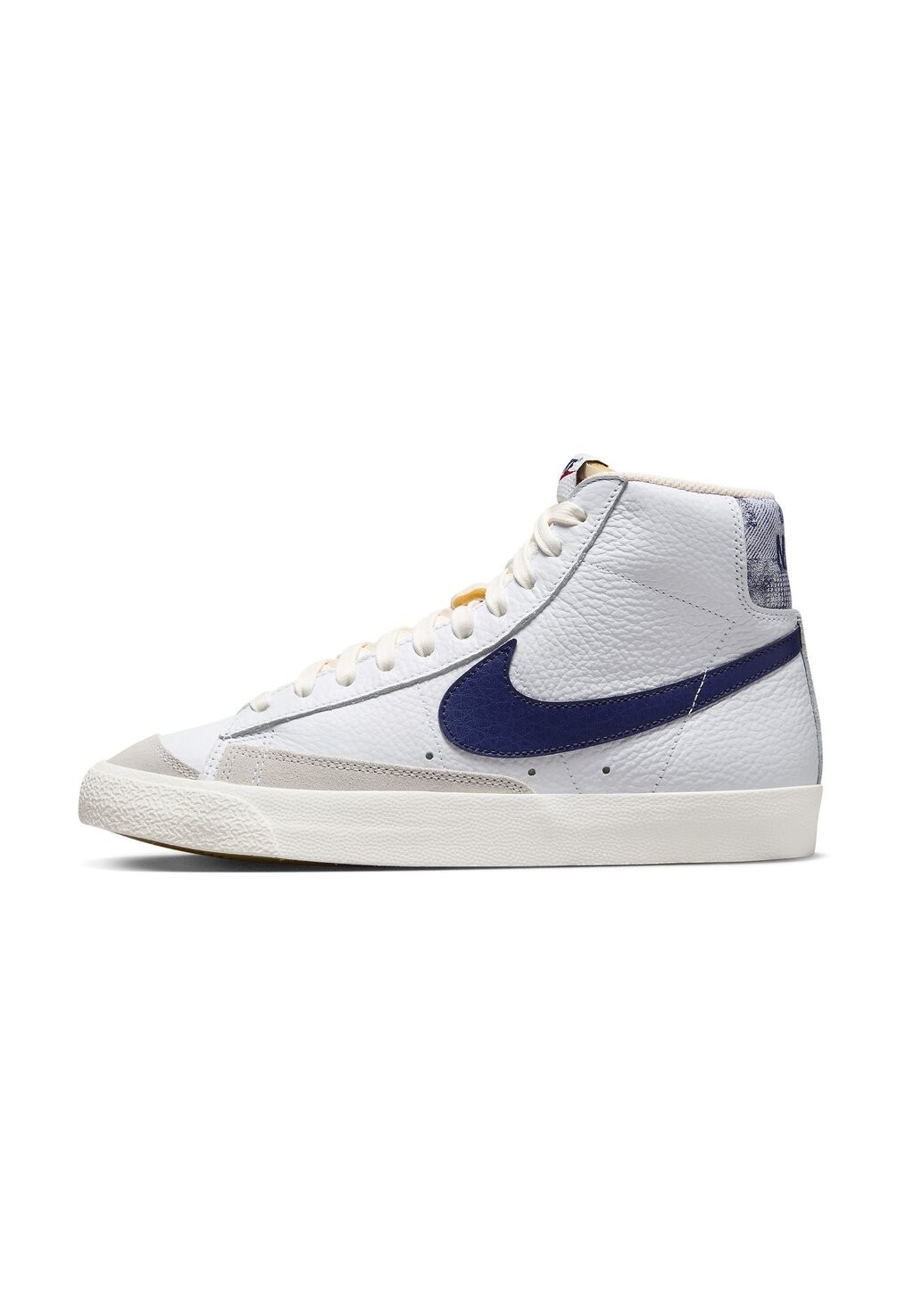 Высокие кроссовки BLAZER MID '77 NA Nike, белый парус, темно-красный полуночный темно-синий
Высокие кроссовки BLAZER MID '77 NA Nike, белый парус, темно-красный полуночный темно-синий