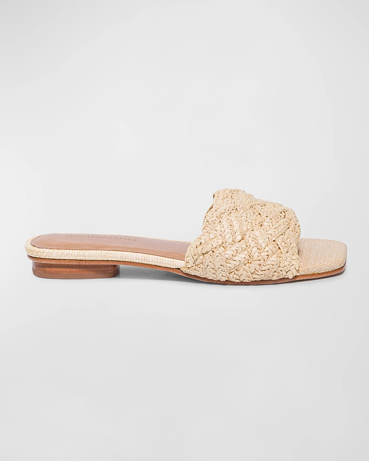 Сандалии на плоской подошве из плетеной рафии Bernardo, цвет Light Natural Woven Raffia
Сандалии на плоской подошве из плетеной рафии Bernardo, цвет Light Natural Woven Raffia