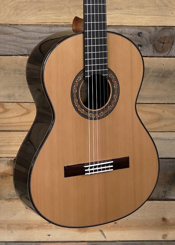 Акустическая гитара Alvarez Yairi Series CYM75 Acoustic Guitar Natural w/ Case
Акустическая гитара Alvarez Yairi Series CYM75 Acoustic Guitar Natural w/ Case