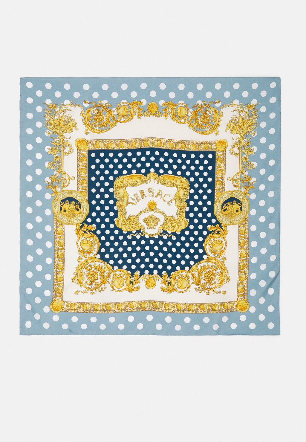 Шарф 90X90 Шарф The Baroque Holiday С Принтом Унисекс Versace, цвет light blue+ivory
Шарф 90X90 Шарф The Baroque Holiday С Принтом Унисекс Versace, цвет light blue+ivory