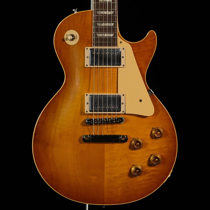 Электрогитара Gibson Custom 1958 Les Paul Standard Reissue Electric Guitar - Lemon Burst
Электрогитара Gibson Custom 1958 Les Paul Standard Reissue Electric Guitar - Lemon Burst