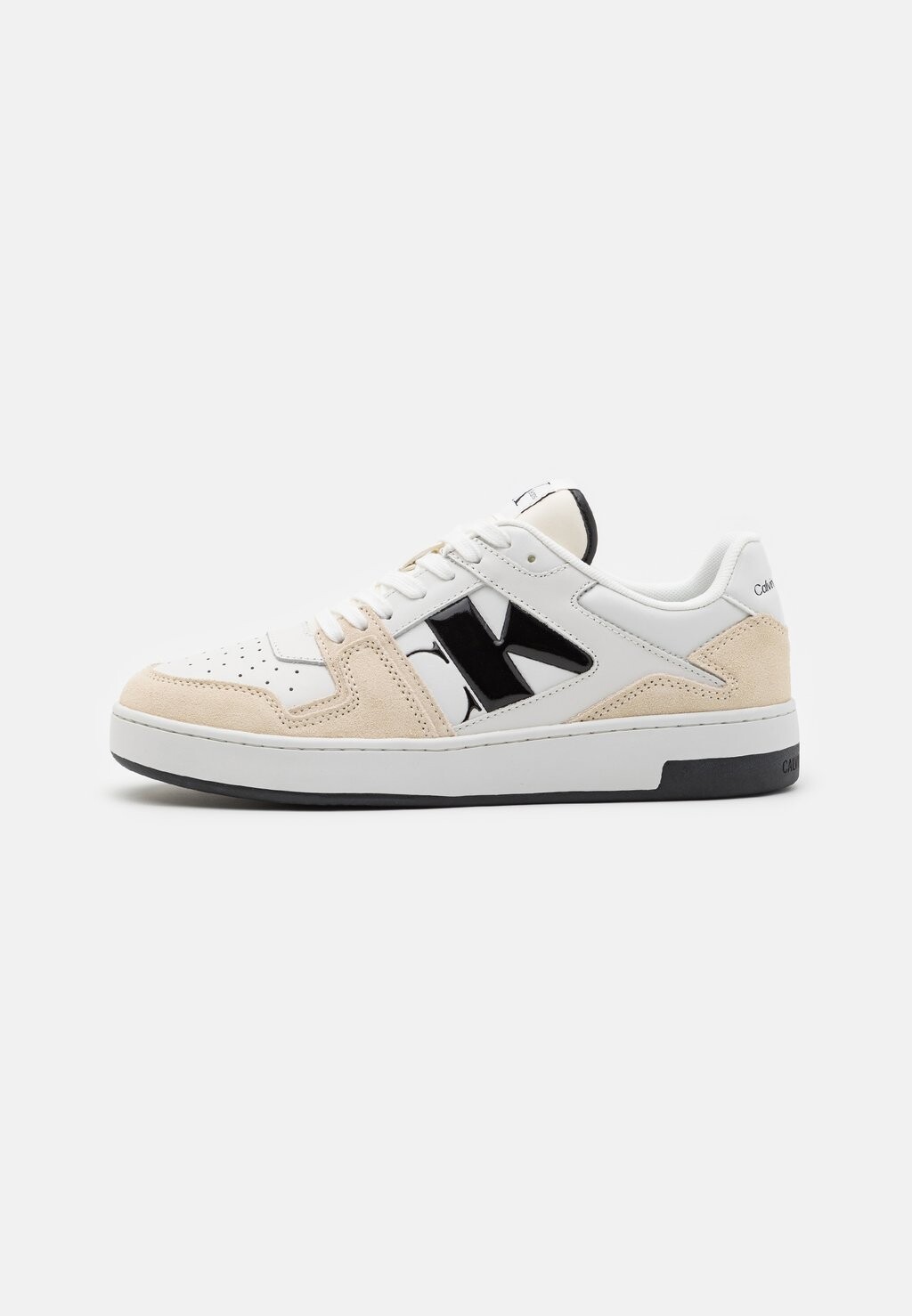 Кроссовки низкие BASKET CUPSOLE Calvin Klein Jeans, цвет bright white/creamy white/black
Кроссовки низкие BASKET CUPSOLE Calvin Klein Jeans, цвет bright white/creamy white/black