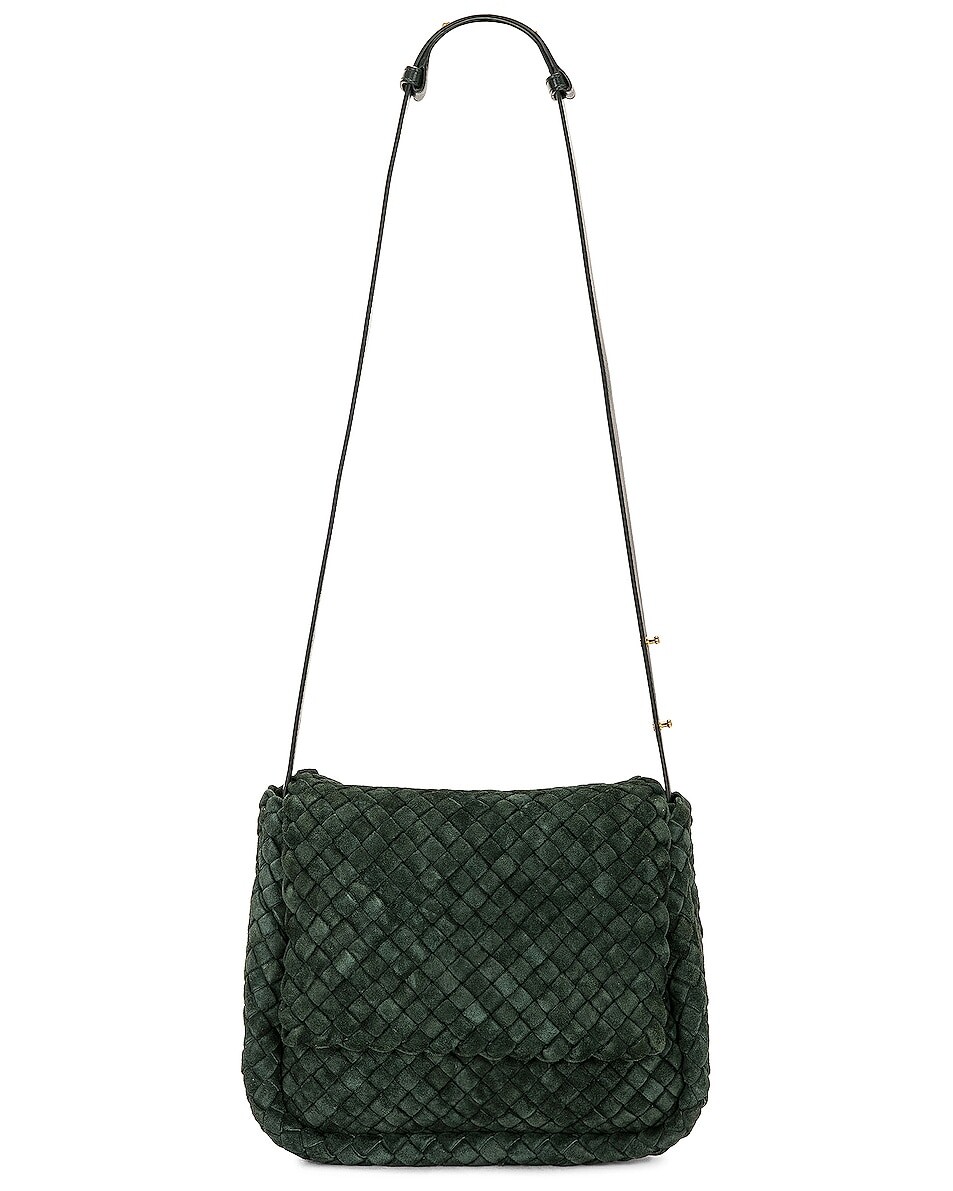 Сумка кросс-боди Bottega Veneta Small Cobble Shoulder, цвет Inkwell & Gold
Сумка кросс-боди Bottega Veneta Small Cobble Shoulder, цвет Inkwell & Gold
