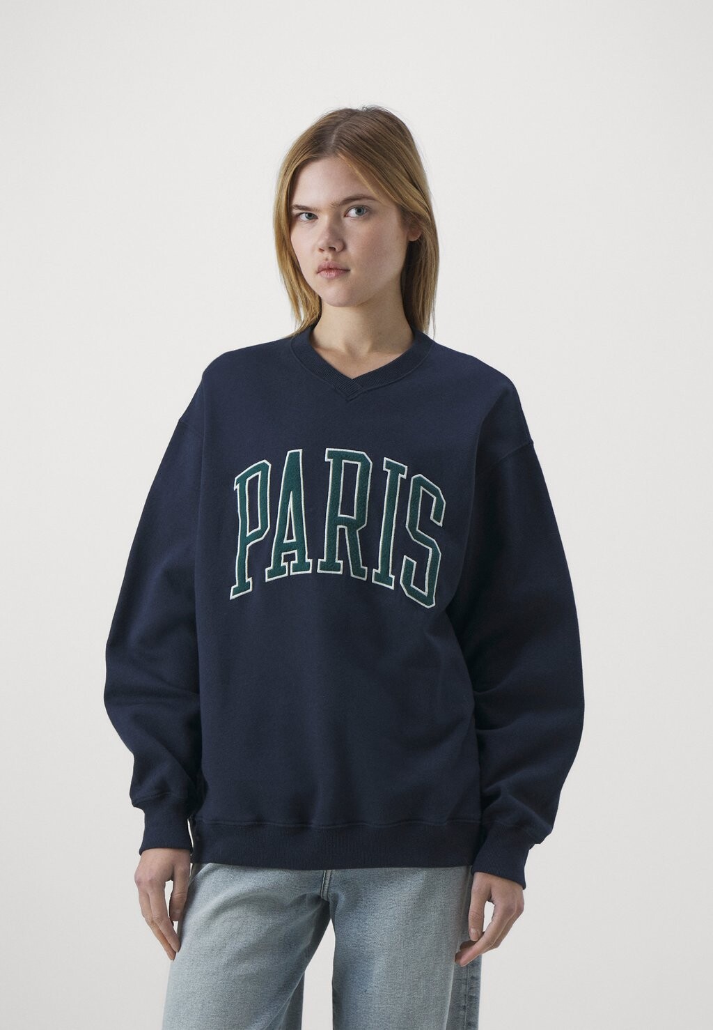 Толстовка Hollister Co. СВИТШОТ OVERSIZED ASPEN GRAPHIC CREW, цвет NAVY BLAZER (PARIS GRAPHIC)
Толстовка Hollister Co. СВИТШОТ OVERSIZED ASPEN GRAPHIC CREW, цвет NAVY BLAZER (PARIS GRAPHIC)