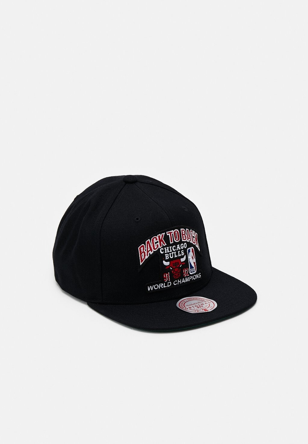 Бейсболка NBA CHICAGO BULLS BACK TO BACK CHAMPS SNAPBACK Mitchell & Ness, цвет black
Бейсболка NBA CHICAGO BULLS BACK TO BACK CHAMPS SNAPBACK Mitchell & Ness, цвет black