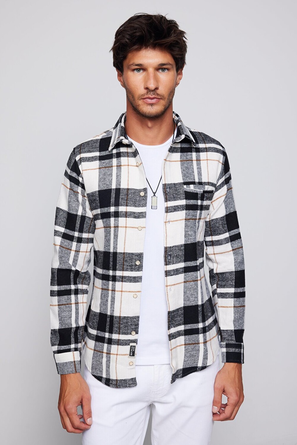Зимняя мужская рубашка в клетку Fleto с одним карманом Slim Fit Lumberjack TUDORS, смешанный
Зимняя мужская рубашка в клетку Fleto с одним карманом Slim Fit Lumberjack TUDORS, смешанный