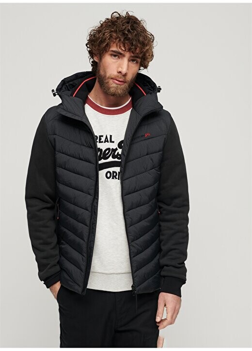 Нормальная черная мужская куртка M2013532A02A_HOODED STORM HYBRID PA Superdry, черный
Нормальная черная мужская куртка M2013532A02A_HOODED STORM HYBRID PA Superdry, черный