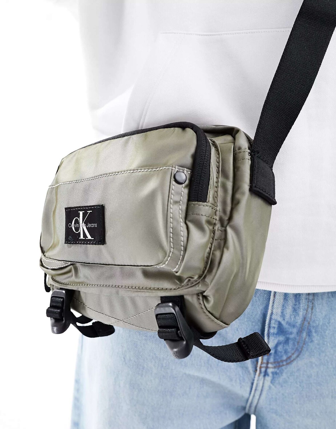 Черная сумка через плечо для фотоаппарата CK Jeans sport Essentials Calvin Klein Jeans
Черная сумка через плечо для фотоаппарата CK Jeans sport Essentials Calvin Klein Jeans