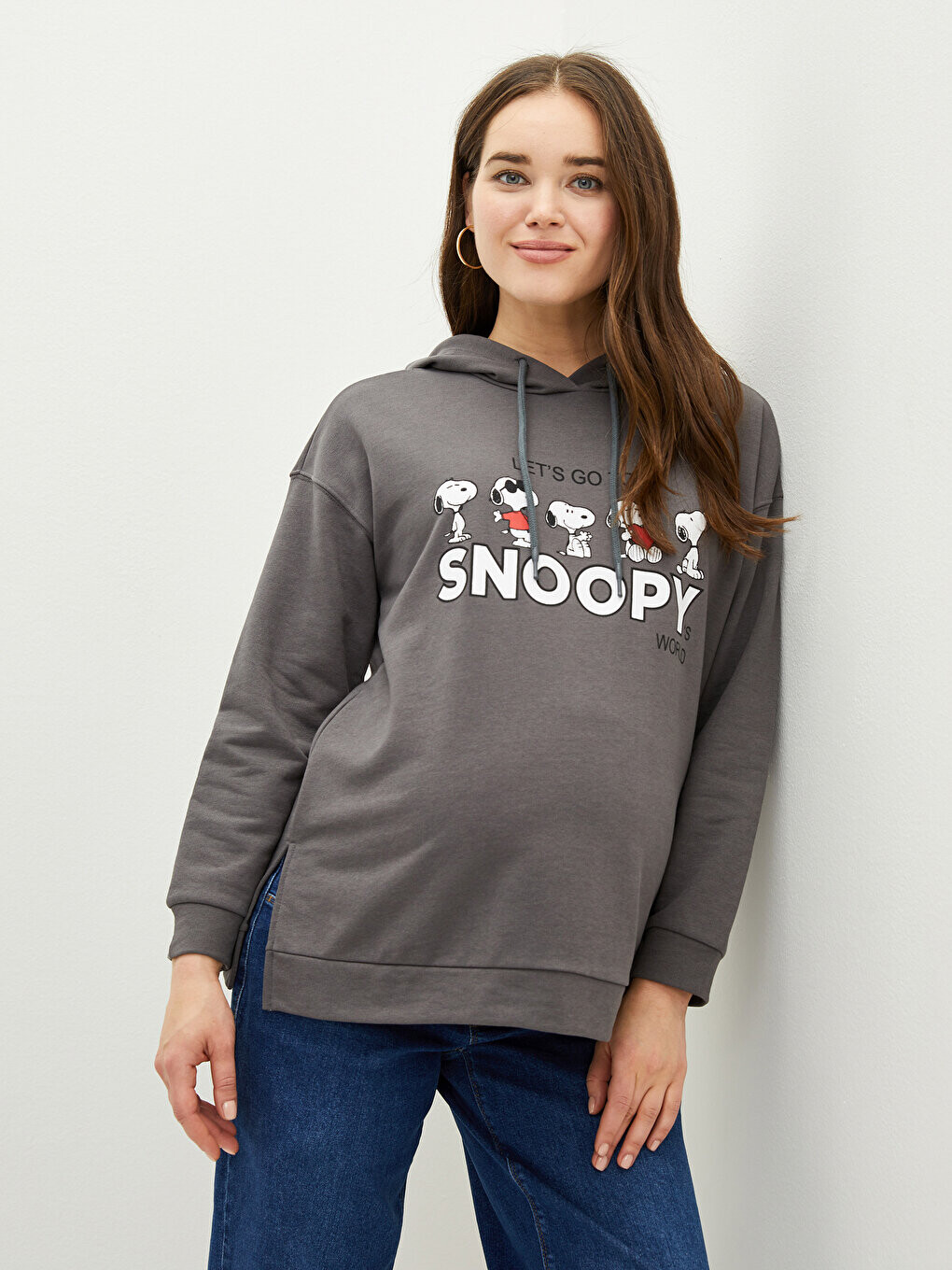 Толстовка для беременных с длинными рукавами и принтом Snoopy LCWAIKIKI Maternity
Толстовка для беременных с длинными рукавами и принтом Snoopy LCWAIKIKI Maternity