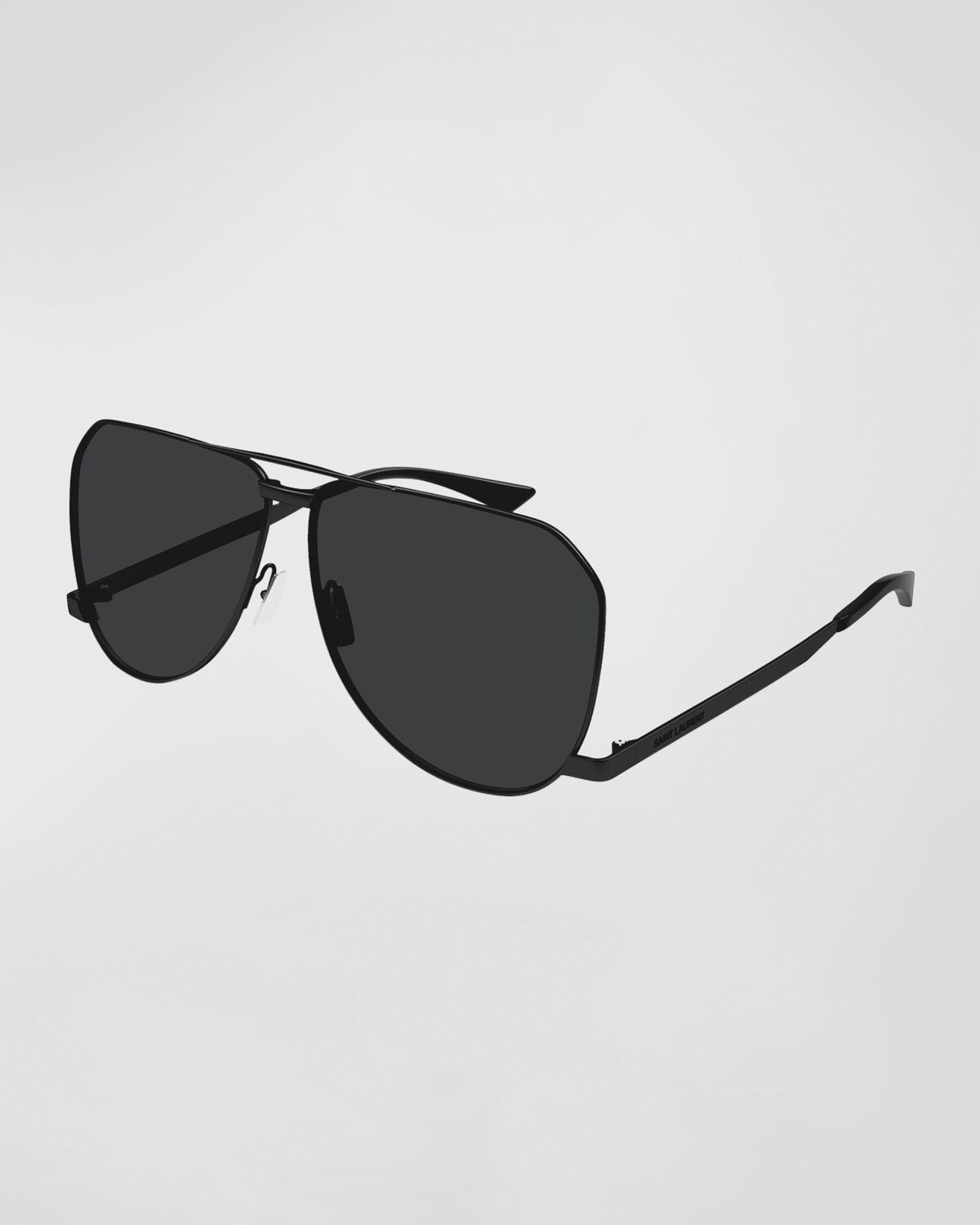Мужские солнцезащитные очки-авиаторы SL 690 Dust Metal Saint Laurent, цвет Semimatte Black
Мужские солнцезащитные очки-авиаторы SL 690 Dust Metal Saint Laurent, цвет Semimatte Black