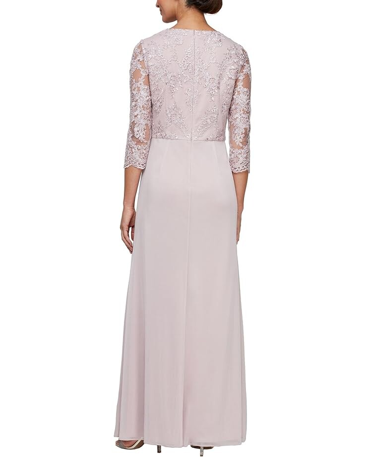 Платье Alex Evenings Long Empire Waist Dress with Surplice Neckline, цвет Blush
Платье Alex Evenings Long Empire Waist Dress with Surplice Neckline, цвет Blush