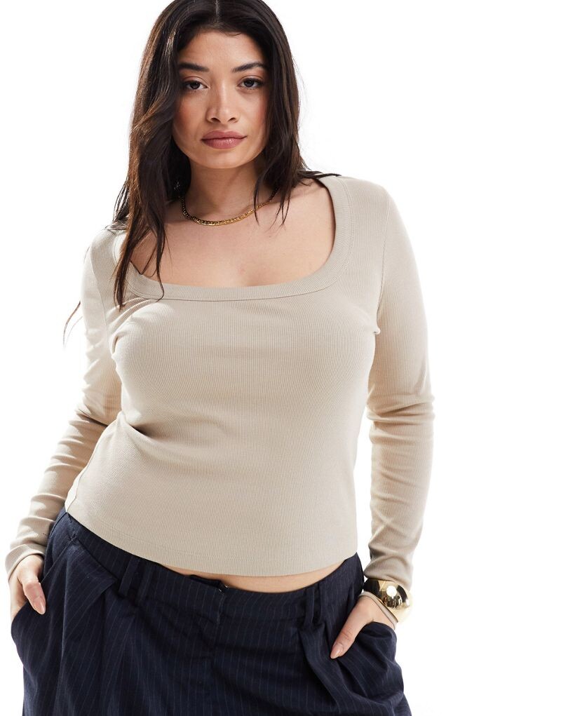 ASOS DESIGN Curve – серо-коричневая футболка с круглым вырезом и длинными рукавами
ASOS DESIGN Curve – серо-коричневая футболка с круглым вырезом и длинными рукавами