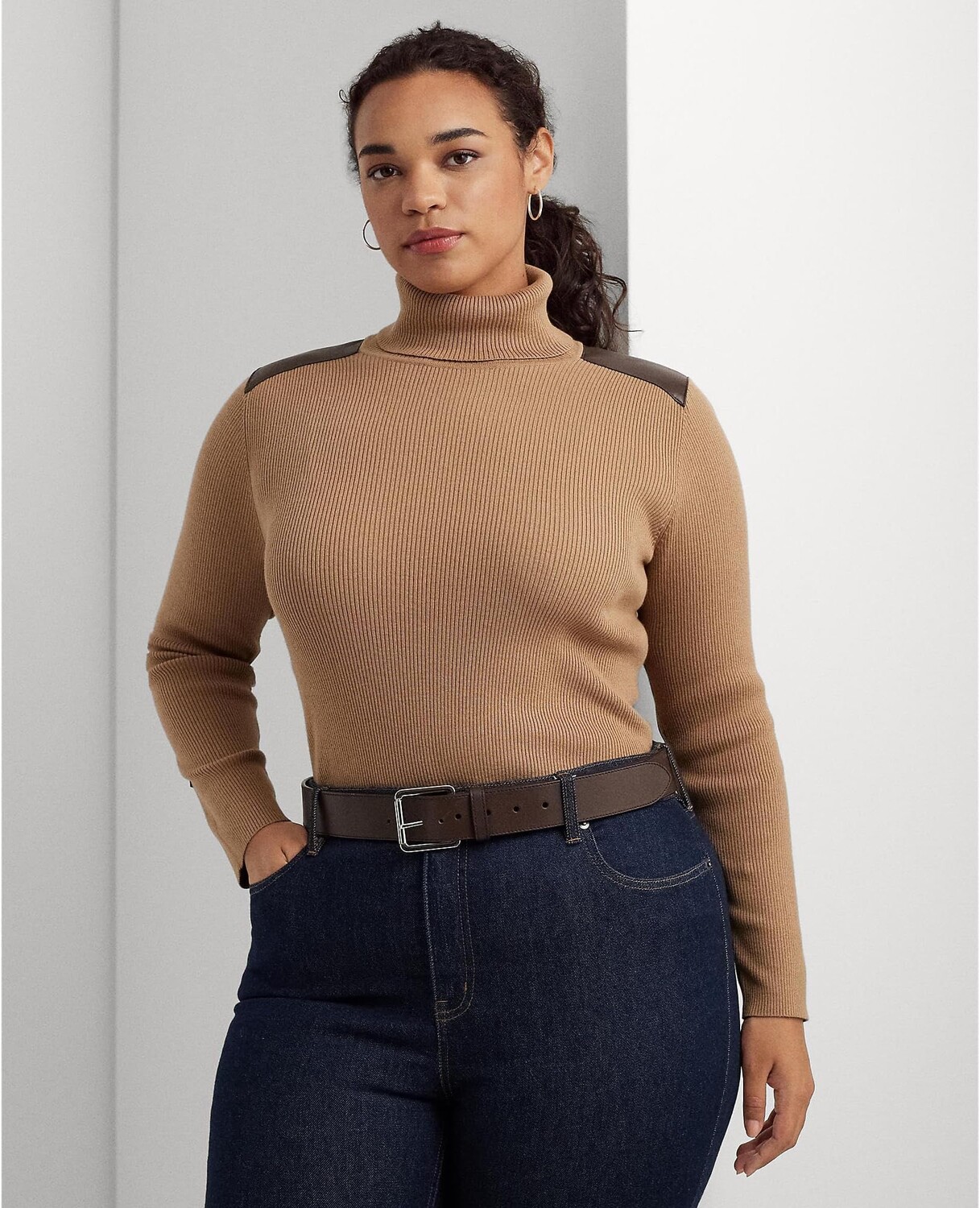 Свитер Plus Size Faux Leather Trim Ribbed Turtleneck LAUREN Ralph Lauren, цвет Classic Camel
Свитер Plus Size Faux Leather Trim Ribbed Turtleneck LAUREN Ralph Lauren, цвет Classic Camel