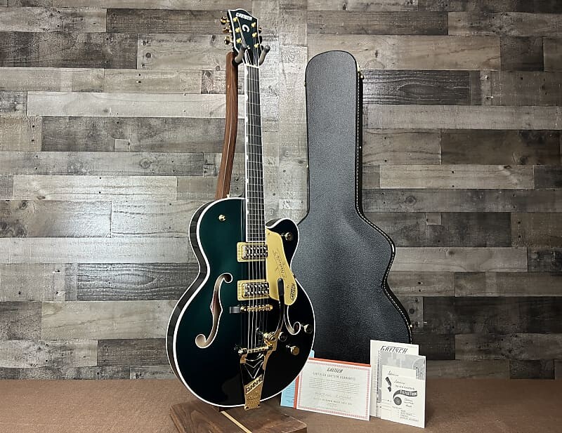 Электрогитара Gretsch G6120TG Players Edition Nashville with Bigsby - Cadillac Green w/ Gretsch Hardshell Case
Электрогитара Gretsch G6120TG Players Edition Nashville with Bigsby - Cadillac Green w/ Gretsch Hardshell Case