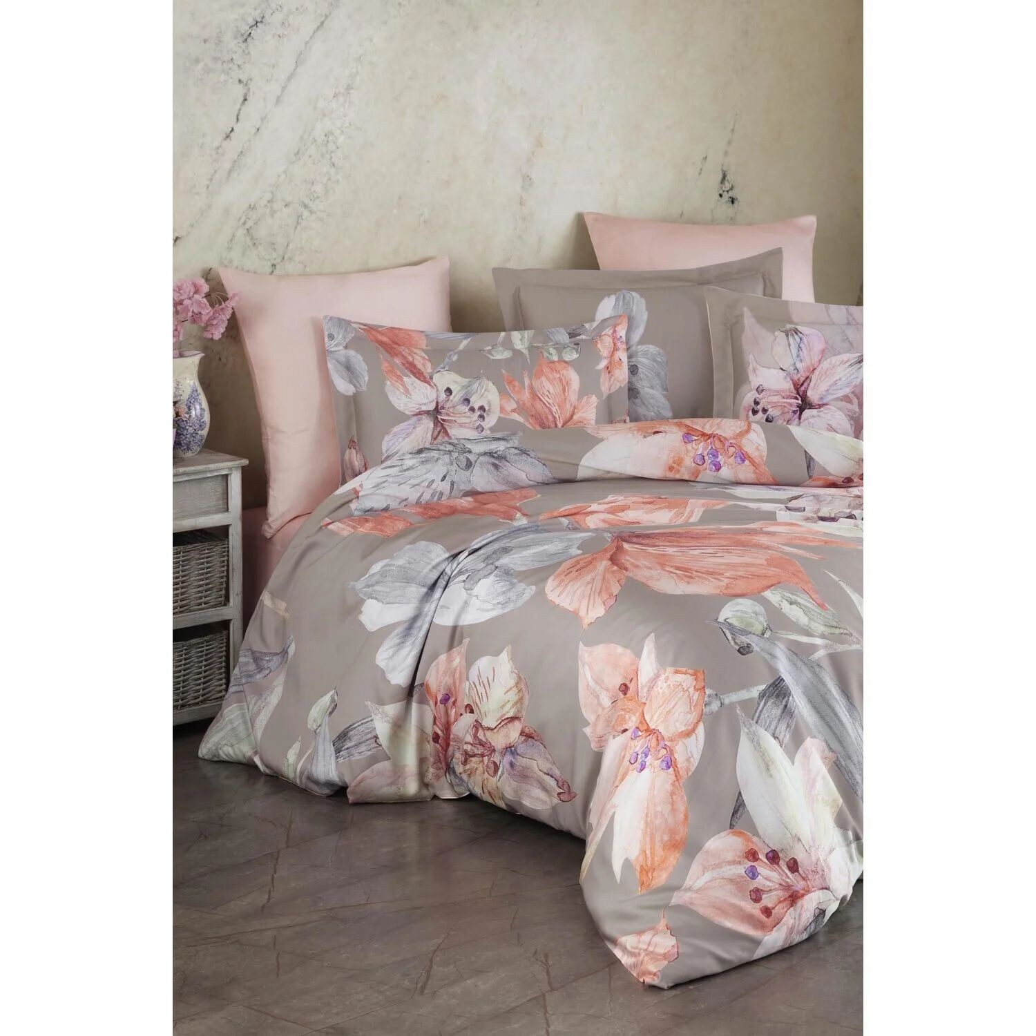 Varol Laura Home Комплект постельного белья King Size из лиоцелла - Эрика
Varol Laura Home Комплект постельного белья King Size из лиоцелла - Эрика