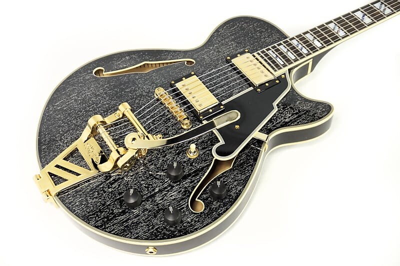 Электрогитара D'Angelico Excel SS Single Cutaway w/ shield tremolo - Black Dog - W2102353
Электрогитара D'Angelico Excel SS Single Cutaway w/ shield tremolo - Black Dog - W2102353