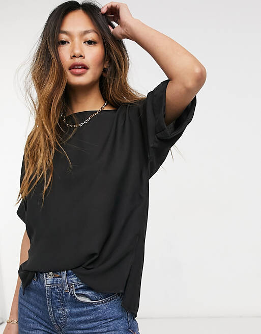 Черная объемная тканая футболка с закатанными рукавами ASOS DESIGN, Черный
Черная объемная тканая футболка с закатанными рукавами ASOS DESIGN, Черный
