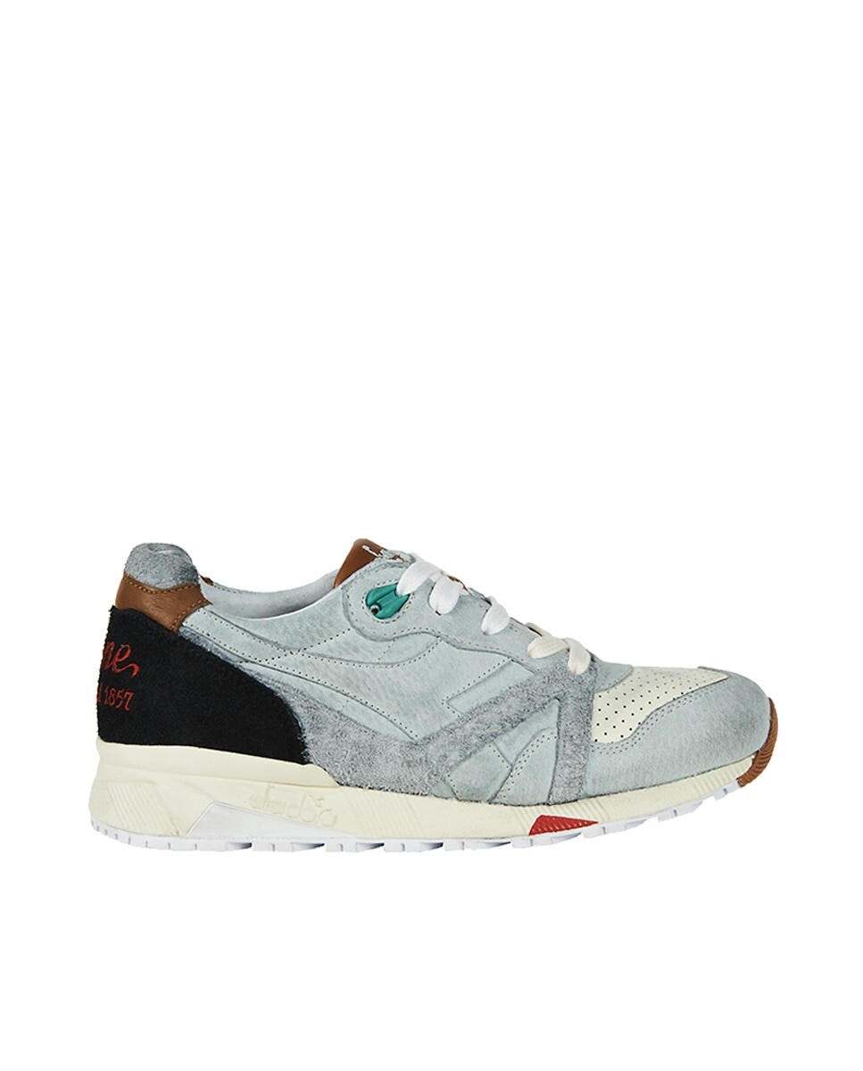 Спортивные кроссовки унисекс синего цвета на контрастном каблуке Diadora Heritage, синий
Спортивные кроссовки унисекс синего цвета на контрастном каблуке Diadora Heritage, синий