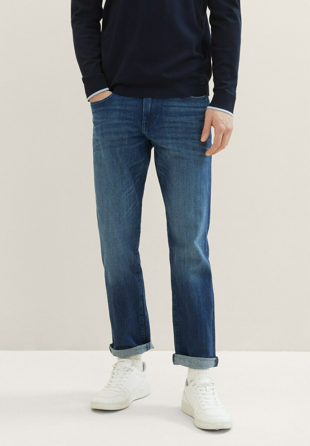 Джинсы Straight Leg MARVIN STRAIGHT TOM TAILOR, цвет dark stone wash denim
Джинсы Straight Leg MARVIN STRAIGHT TOM TAILOR, цвет dark stone wash denim