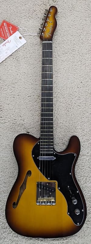 Электрогитара Fender Limited Suona Telecaster Thinline Electric Guitar w/Case, Violin Burst
Электрогитара Fender Limited Suona Telecaster Thinline Electric Guitar w/Case, Violin Burst