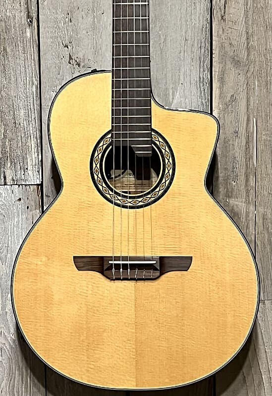 Акустическая гитара Takamine TC135SC Classical 24-Fret Cutaway Acoustic-Electric Guitar Natural, Cool Tube Preamp, Support Small Business !
Акустическая гитара Takamine TC135SC Classical 24-Fret Cutaway Acoustic-Electric Guitar Natural, Cool Tube Preamp, Support Small Business !