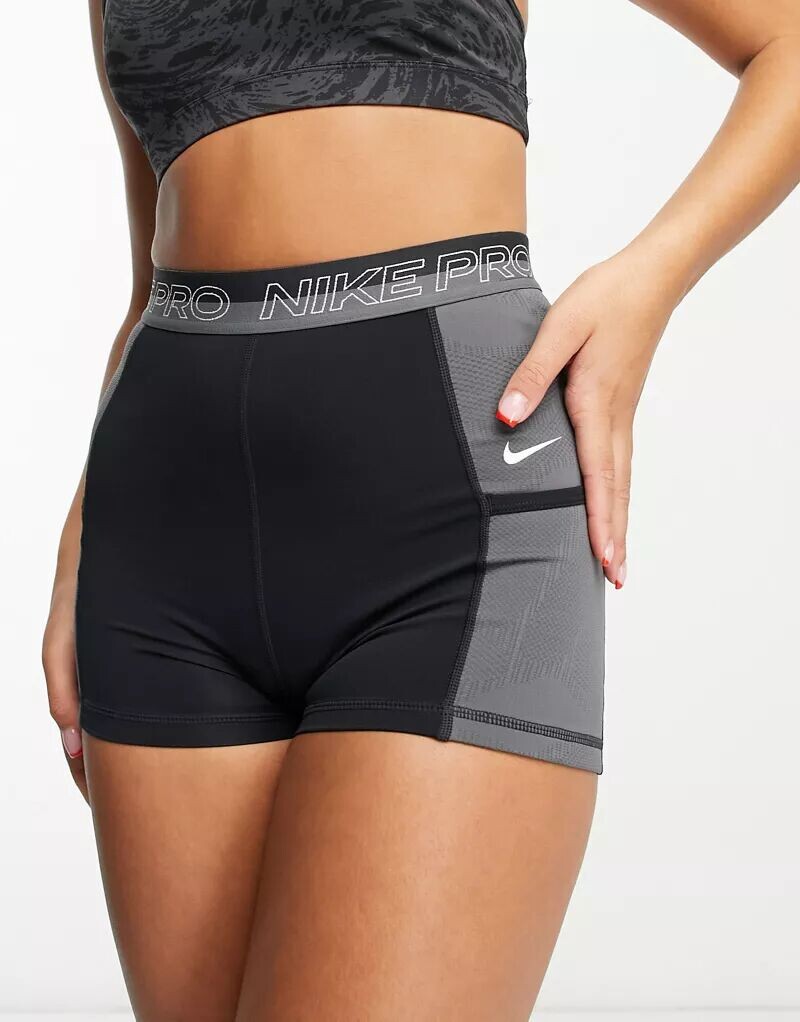 Черные укороченные шорты Nike Pro Femme Training Dri-FIT с внутренним швом 3 дюйма
Черные укороченные шорты Nike Pro Femme Training Dri-FIT с внутренним швом 3 дюйма