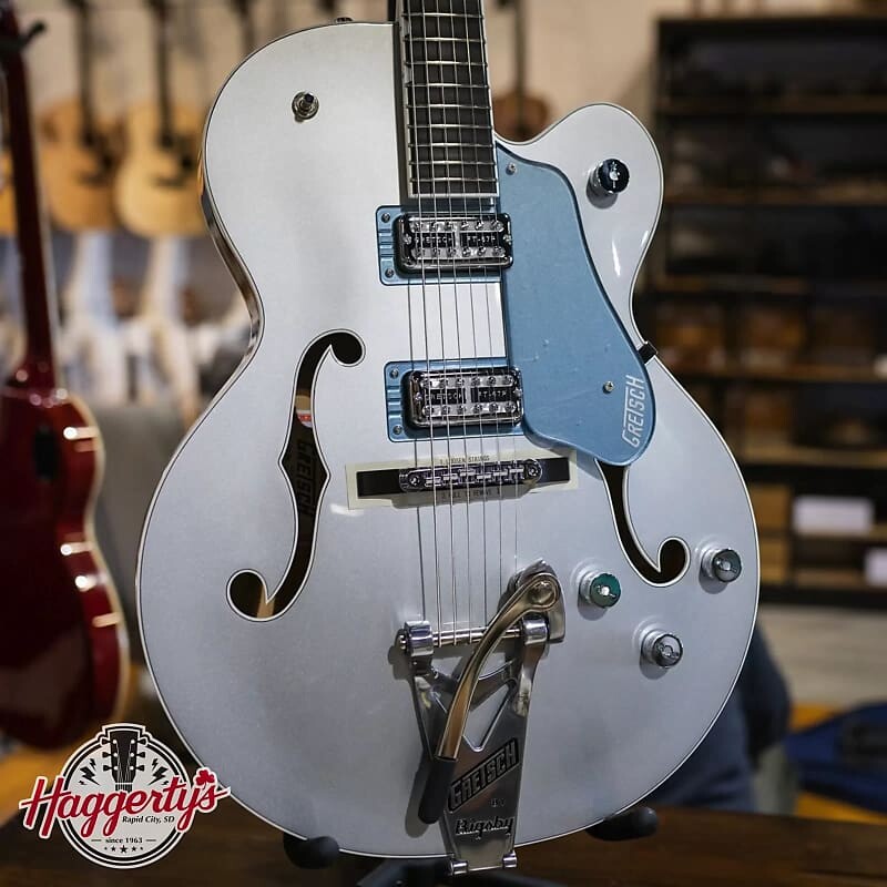 Электрогитара Gretsch G6118T-140 MIJ LTD 140th Anniversary Double Platinum Hollow Body Electric Guitar w/Hardshell Case
Электрогитара Gretsch G6118T-140 MIJ LTD 140th Anniversary Double Platinum Hollow Body Electric Guitar w/Hardshell Case