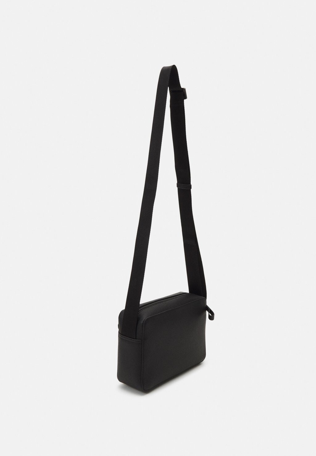 Сумка через плечо MONOGRAM CAMERA BAG UNISEX Tommy Hilfiger, цвет black monogram
Сумка через плечо MONOGRAM CAMERA BAG UNISEX Tommy Hilfiger, цвет black monogram