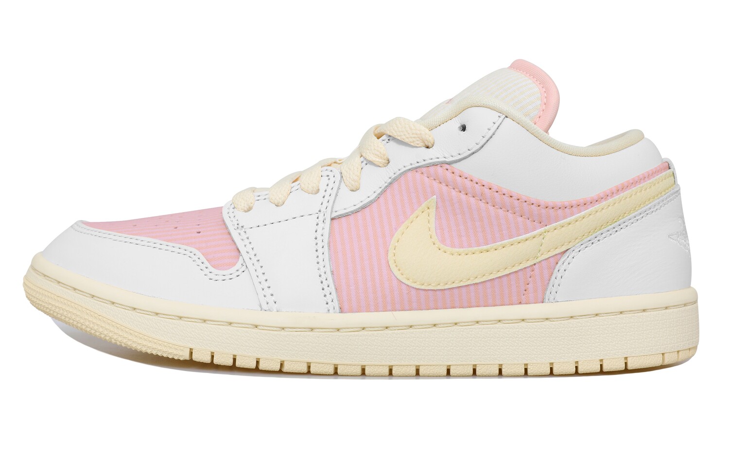 Кроссовки Air Jordan 1 Vintage Basketball Shoes Women's Low-top White/pink/beige, розовый
Кроссовки Air Jordan 1 Vintage Basketball Shoes Women's Low-top White/pink/beige, розовый