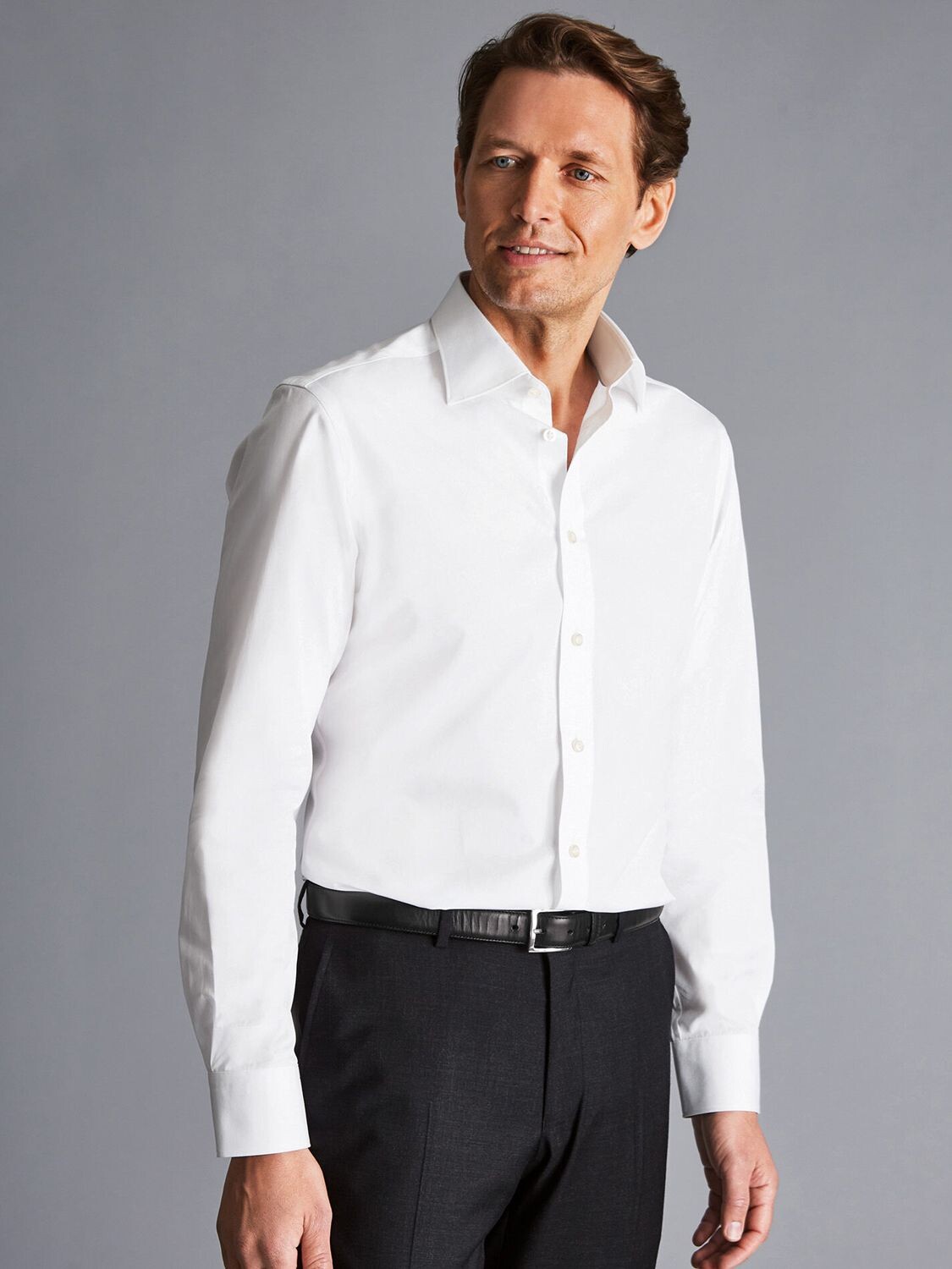 Charles Tyrwhitt Белая рубашка из поплина из египетского хлопка с воротником с полувырезом, белая
Charles Tyrwhitt Белая рубашка из поплина из египетского хлопка с воротником с полувырезом, белая