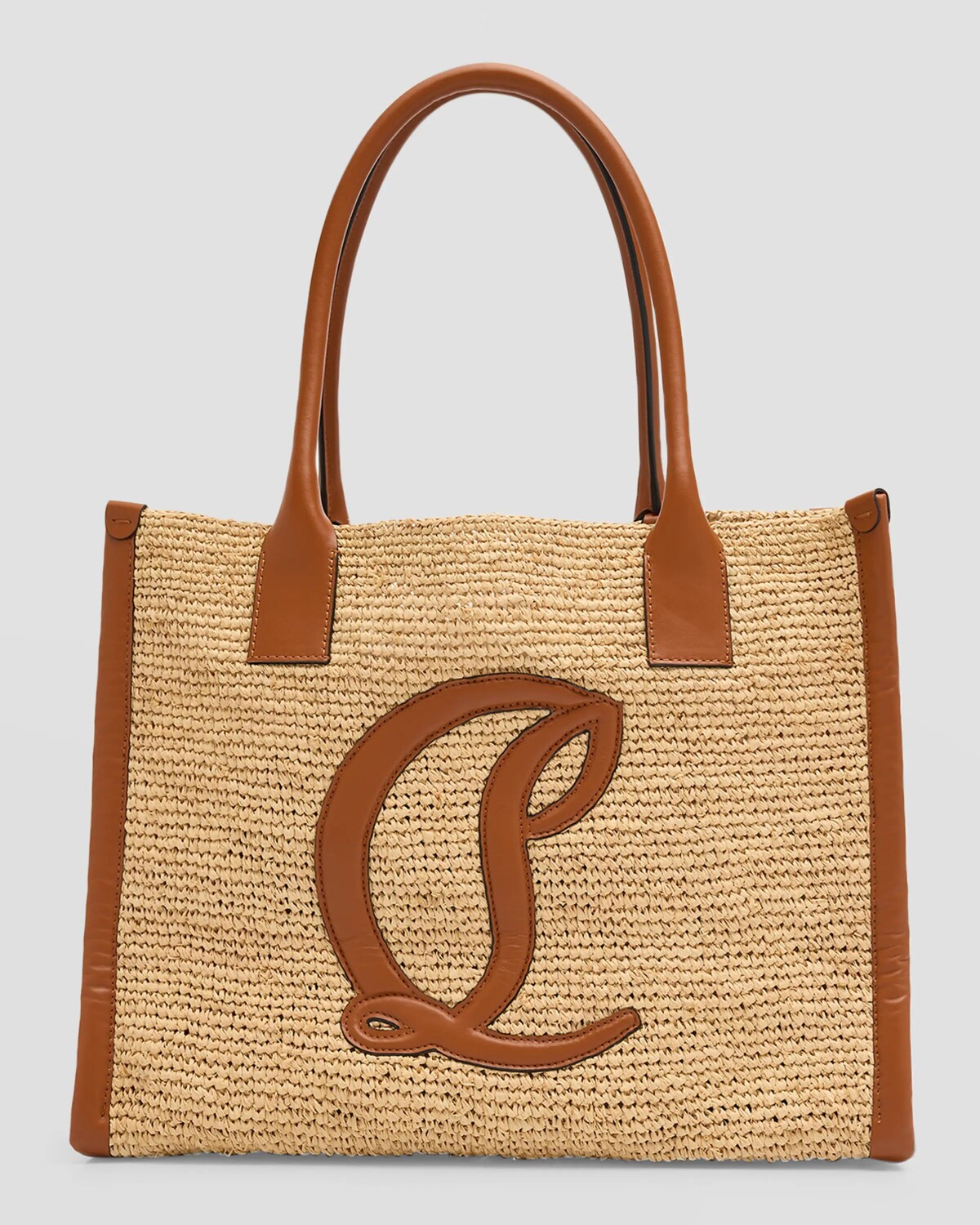 Большая сумка-тоут By My Side из рафии с логотипом CL Christian Louboutin, цвет Natural/Cuoio
Большая сумка-тоут By My Side из рафии с логотипом CL Christian Louboutin, цвет Natural/Cuoio