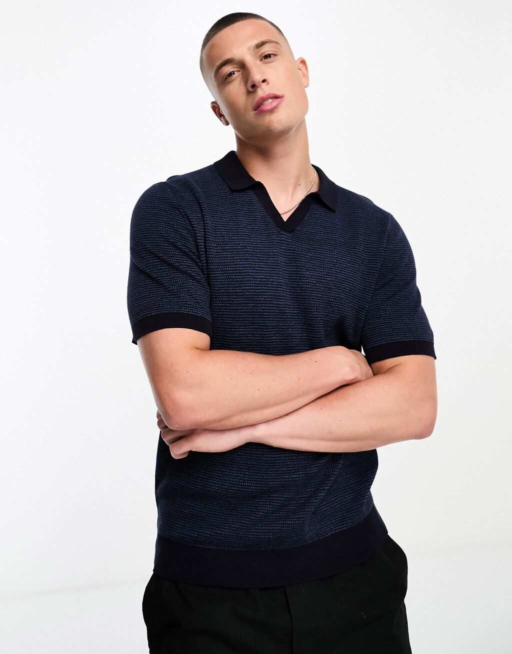 Темно-синяя текстурированная трикотажная футболка-поло Jack & Jones Premium Revere, Синий
Темно-синяя текстурированная трикотажная футболка-поло Jack & Jones Premium Revere, Синий