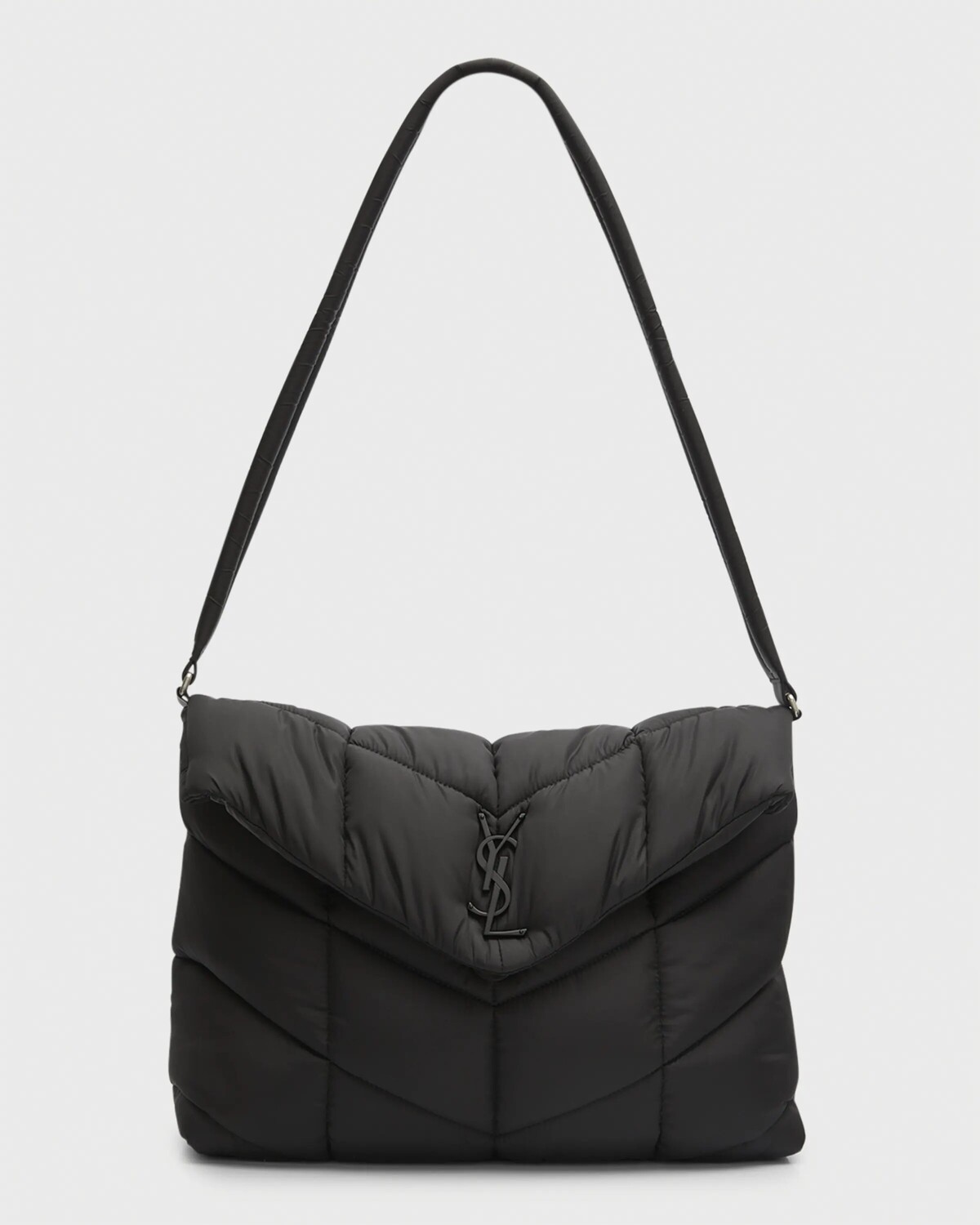 Маленькая сумка через плечо Lou Puffer YSL из стеганого нейлона Saint Laurent, цвет Black
Маленькая сумка через плечо Lou Puffer YSL из стеганого нейлона Saint Laurent, цвет Black