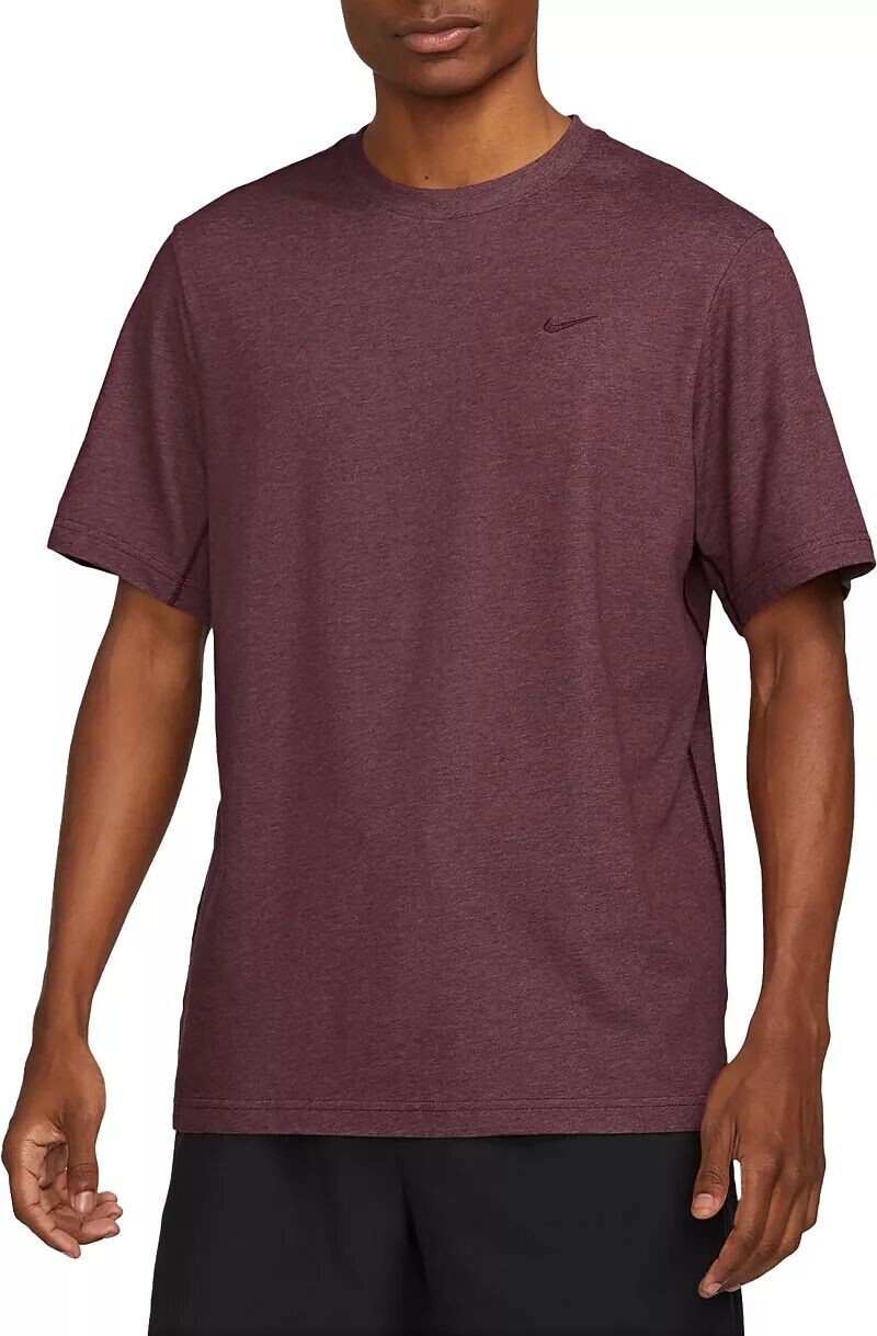 Мужская футболка для тренинга с короткими рукавами Nike Dri-FIT Primary, бордовый
Мужская футболка для тренинга с короткими рукавами Nike Dri-FIT Primary, бордовый