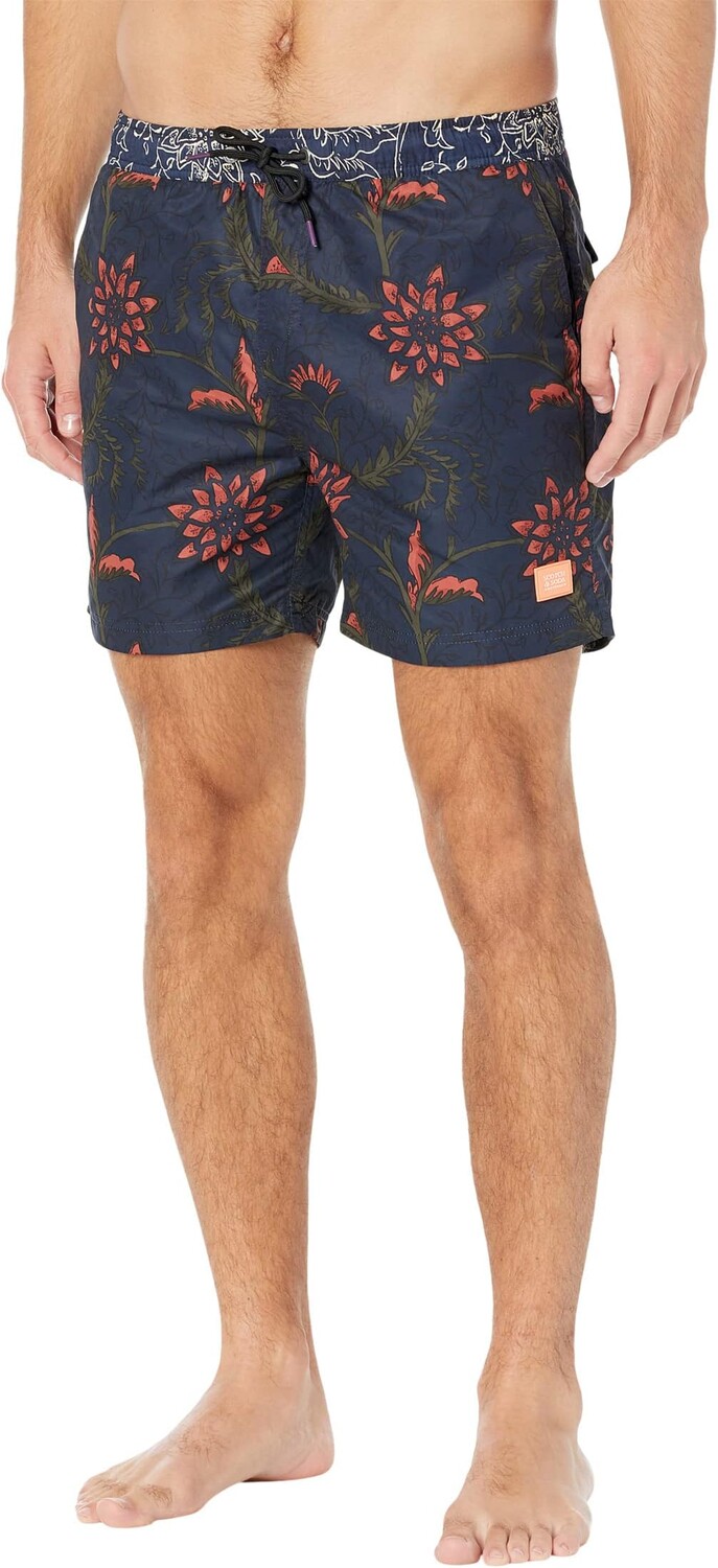 Короткие шорты для плавания с принтом из переработанного полиэстера Scotch & Soda, цвет Combo A
Короткие шорты для плавания с принтом из переработанного полиэстера Scotch & Soda, цвет Combo A
