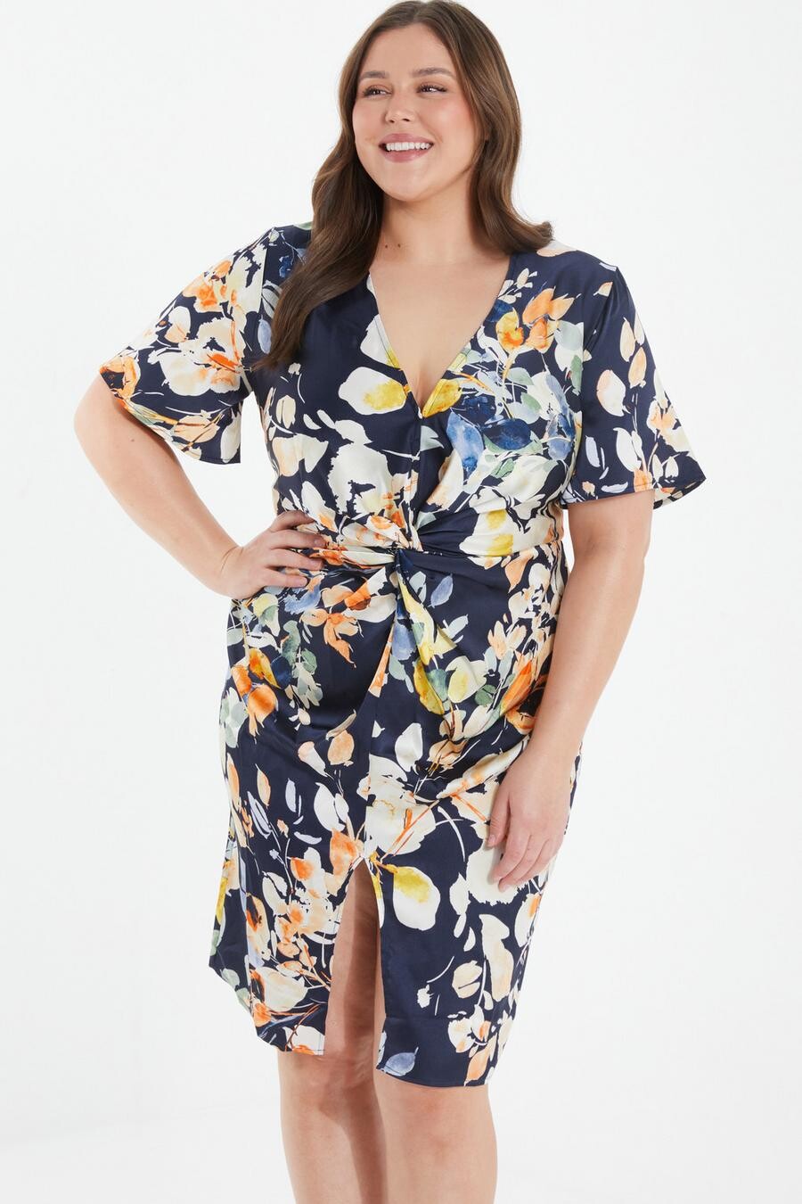 Платье-миди Curve Navy с атласным принтом и цветочным принтом QUIZ Clothing
Платье-миди Curve Navy с атласным принтом и цветочным принтом QUIZ Clothing