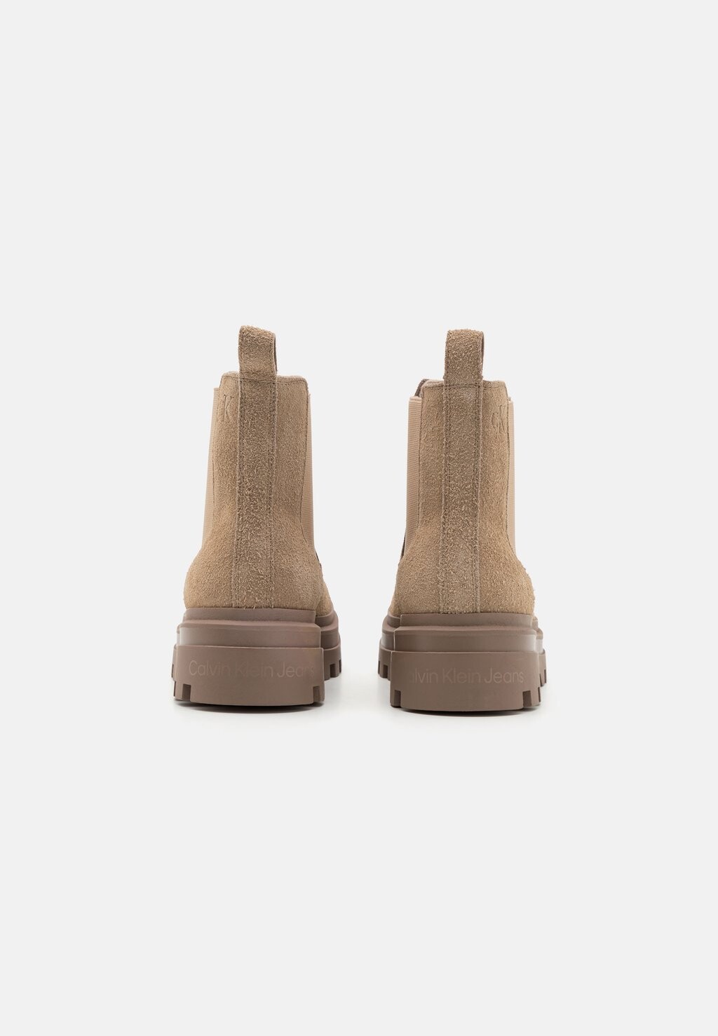 Классические ботильоны LUGGED BOOT CHELSEA Calvin Klein Jeans, серо-коричневый
Классические ботильоны LUGGED BOOT CHELSEA Calvin Klein Jeans, серо-коричневый