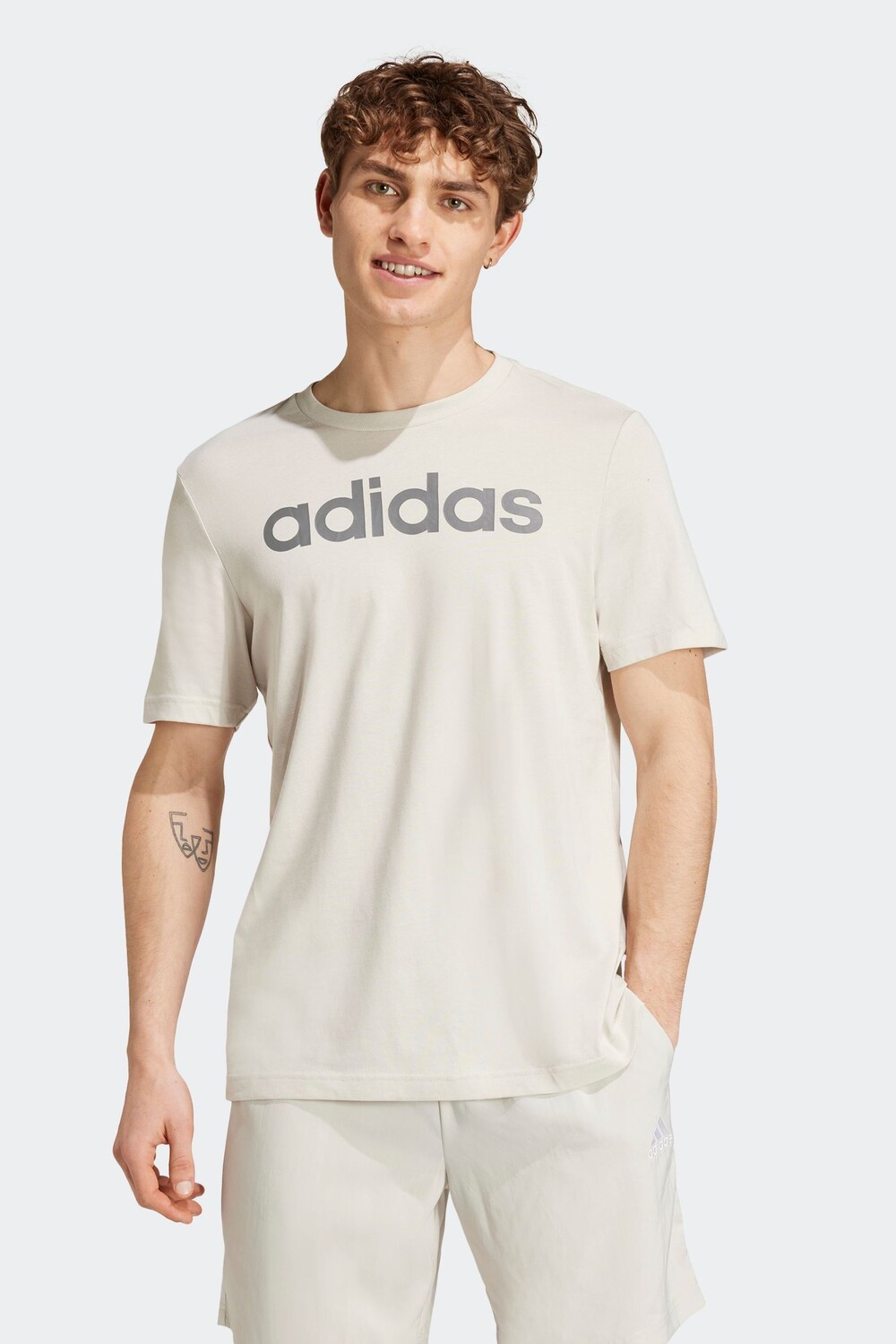 Футболка из 100% хлопка, одинарный трикотаж, линейный вышитый логотип Adidas, коричневый
Футболка из 100% хлопка, одинарный трикотаж, линейный вышитый логотип Adidas, коричневый