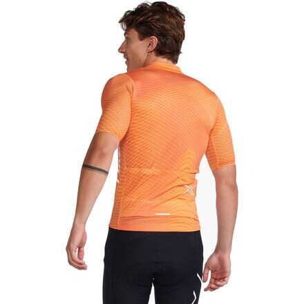 Джерси с короткими рукавами Aero Cycle мужские 2XU, цвет Turmeric/White Reflective
Джерси с короткими рукавами Aero Cycle мужские 2XU, цвет Turmeric/White Reflective