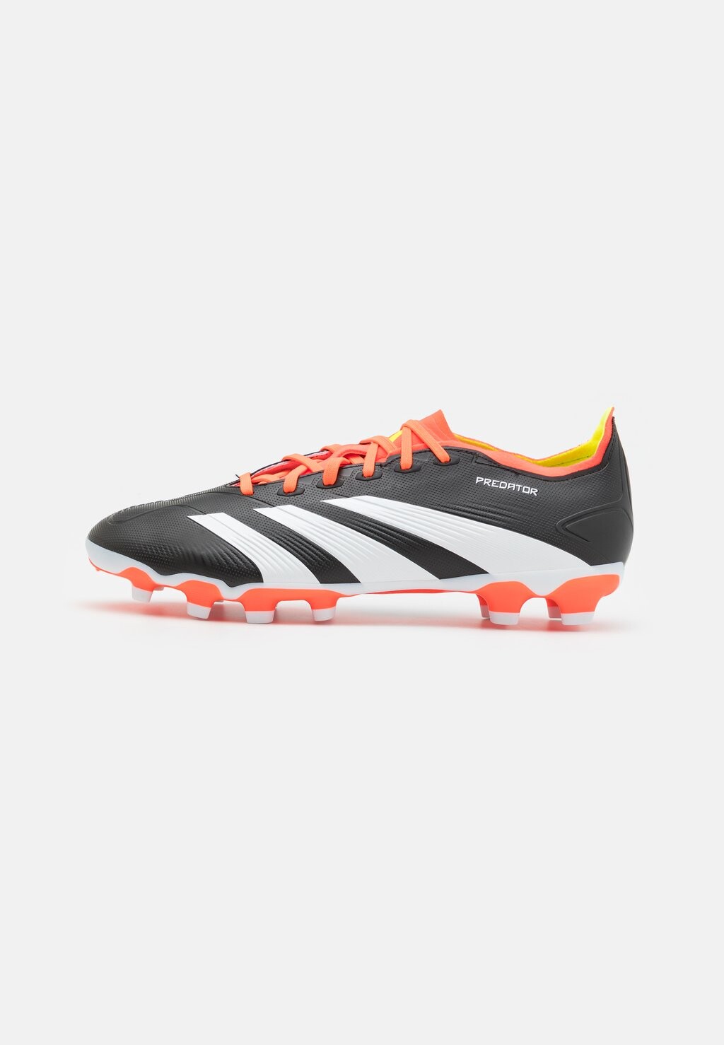 бутсы с шипами Predator League Low Mg Adidas, цвет core black/footwear white/solar red
бутсы с шипами Predator League Low Mg Adidas, цвет core black/footwear white/solar red