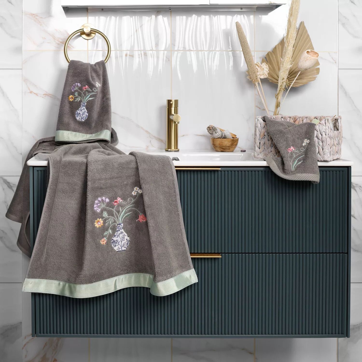 Linum Home Textiles Турецкий хлопок Stella Набор украшенных полотенец из 3 предметов
Linum Home Textiles Турецкий хлопок Stella Набор украшенных полотенец из 3 предметов