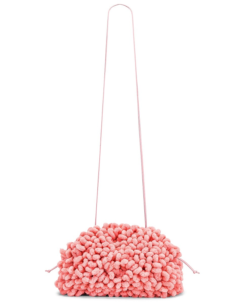 Сумка-клатч Bottega Veneta Mini Pouch Mop Crossbody, цвет Marshmallow, Popsicle, & Silver
Сумка-клатч Bottega Veneta Mini Pouch Mop Crossbody, цвет Marshmallow, Popsicle, & Silver
