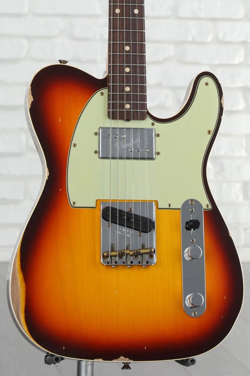 Fender Custom Shop Limited Edition Cunife Telecaster Custom Relic — цвет Faded Aged Chocolate, 3 цвета Sunburst
Fender Custom Shop Limited Edition Cunife Telecaster Custom Relic — цвет Faded Aged Chocolate, 3 цвета Sunburst