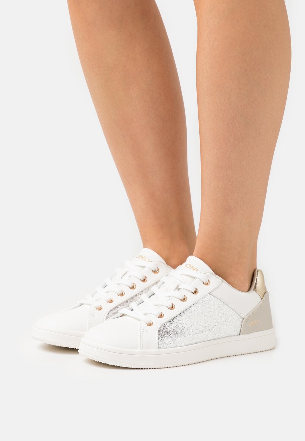 Кроссовки ONLY SHOES
Кроссовки ONLY SHOES