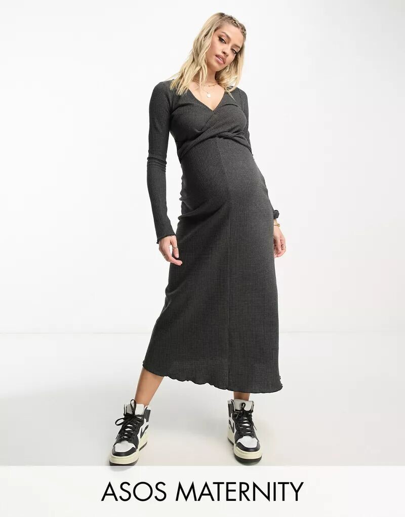 Темно-серое платье миди с длинными рукавами и перекрестием спереди ASOS Design Maternity
Темно-серое платье миди с длинными рукавами и перекрестием спереди ASOS Design Maternity