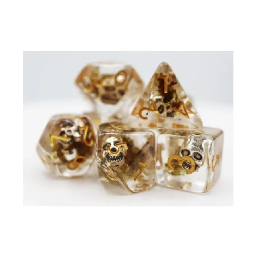 Набор Poly — серебряный пиратский череп с золотом (7), Dice Sets - Resin/Acrylic - Black, Grey, White, & Metallics (Foam Brain Games)
Набор Poly — серебряный пиратский череп с золотом (7), Dice Sets - Resin/Acrylic - Black, Grey, White, & Metallics (Foam Brain Games)