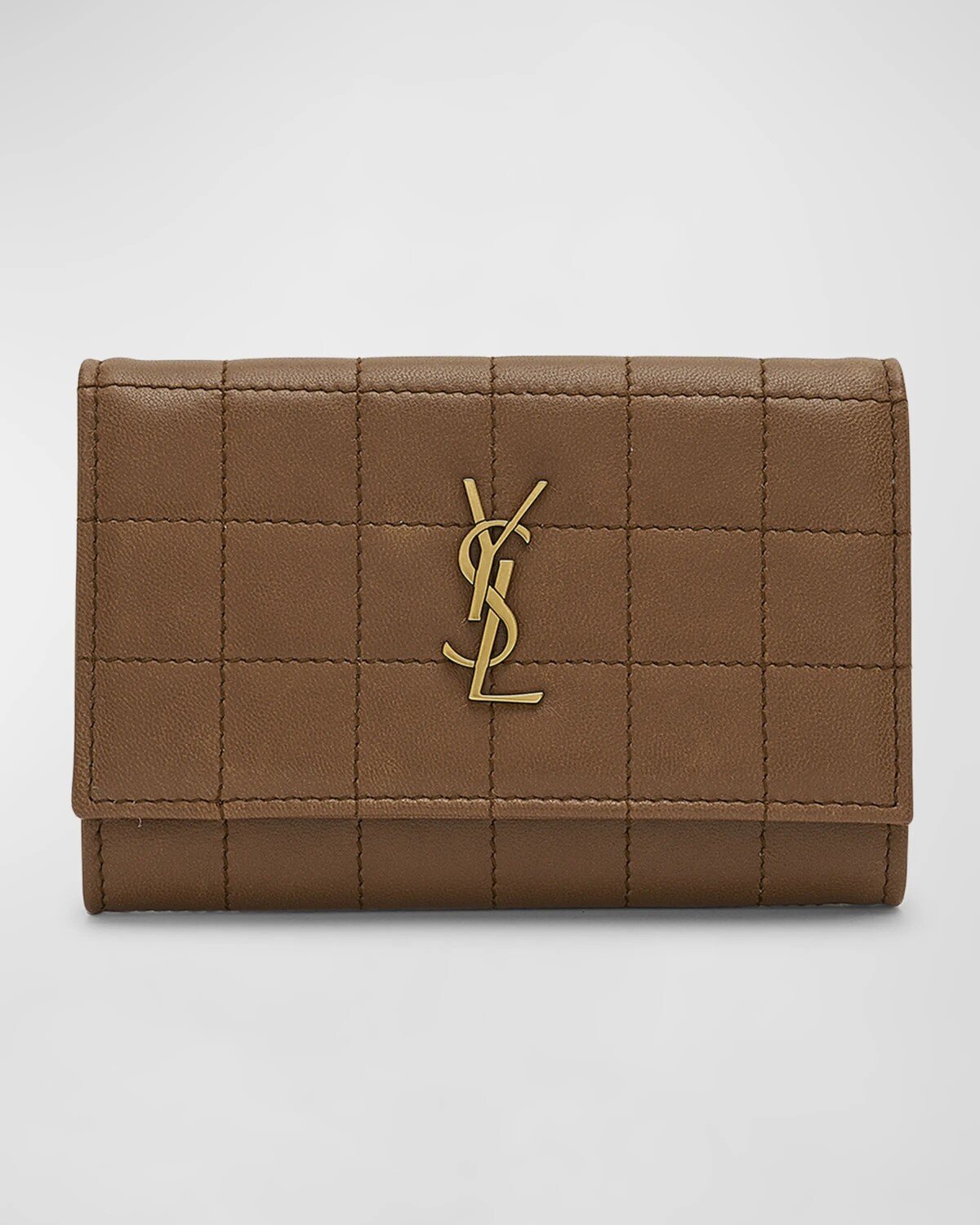 Маленький кошелек YSL с клапаном Monogram из стеганой гладкой кожи Saint Laurent, цвет Fox
Маленький кошелек YSL с клапаном Monogram из стеганой гладкой кожи Saint Laurent, цвет Fox